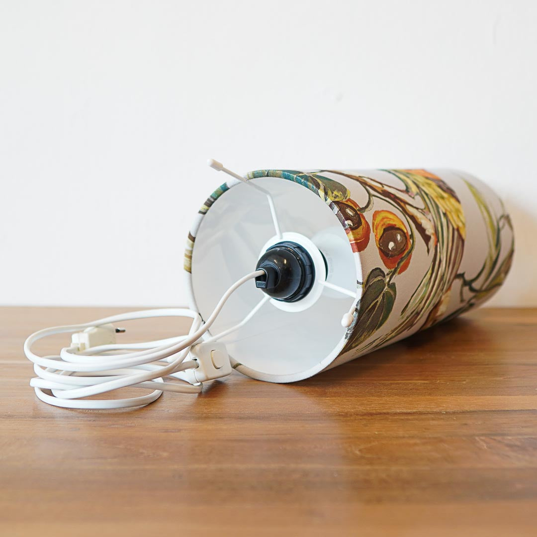E27 Lamp Holder w Switched Cable